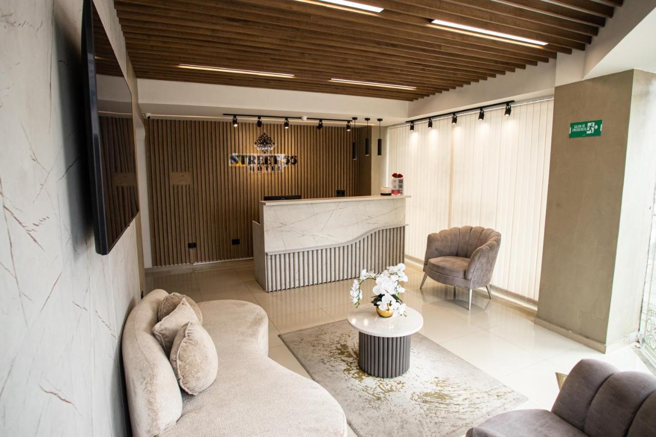 Street 55 Hotel 부카라망가 외부 사진